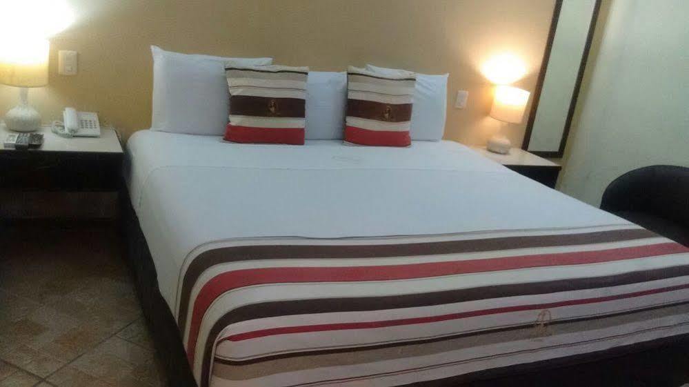 Madero Suites Coatzacoalcos Esterno foto